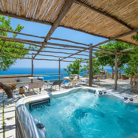 Casa Il Riccio * Praiano