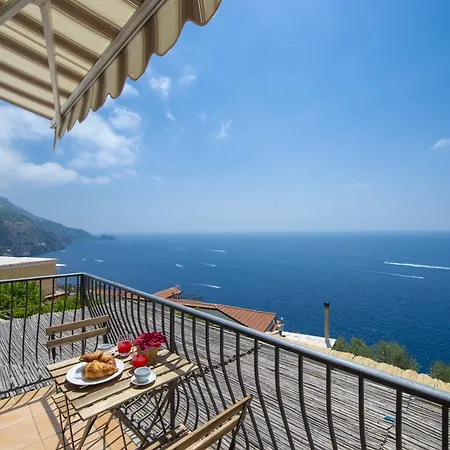 Casa Il Riccio بيت للعطل *